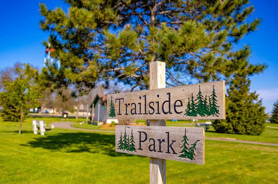 trailside park sign